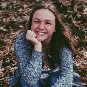 Meet your Posher, Danielle